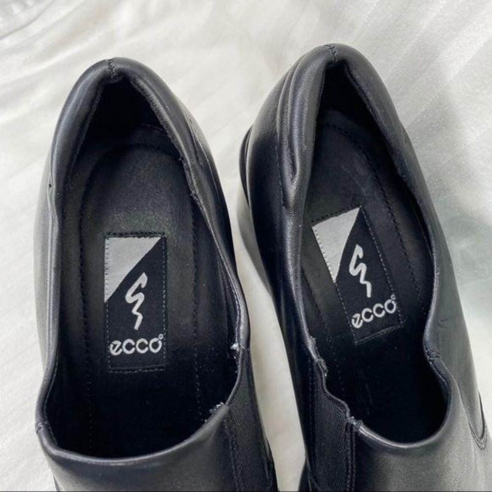 Ecco Black Leather Slip On Heeled Square Toe Shoes Y2K 6.5 or 7 - Picture 4 of 9